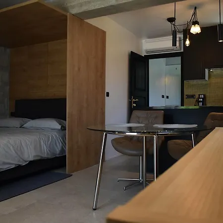 Lycia Apartament *