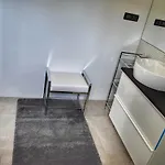 Lycia * 罗维尼